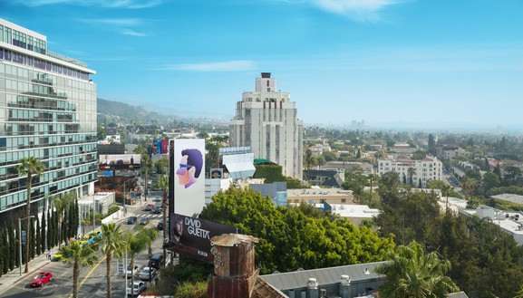 亚历克斯·以色列，自画像，2013日落大道广告牌，洛杉矶©亚历克斯·以色列