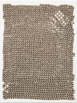 丹·科伦，Ak 'b 'al, 2013帆布钢钉，24 × 18英寸(60.1 × 45.7厘米)©丹·科伦