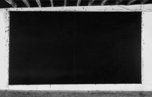 Richard Serra，抽象奴隶制，1974比利时亚麻布彩绘棒，9英尺6英寸× 17英尺8英寸(2.89 × 5.38米)，Kröller-Müller博物馆，奥特洛，荷兰©2018 Richard Serra/艺术家权利协会(ARS)，纽约