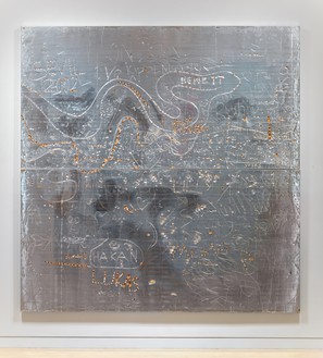 鲁道夫·斯廷格尔，无题，2002 Celotex绝缘板，木材和铝，95 × 92¾英寸(241.3 × 235.6厘米)©鲁道夫·斯廷格尔