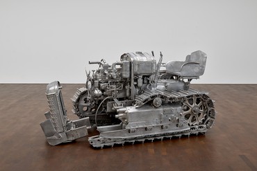 查尔斯·雷，拖拉机，2003-04©查尔斯·雷，由马修·马克斯画廊提供